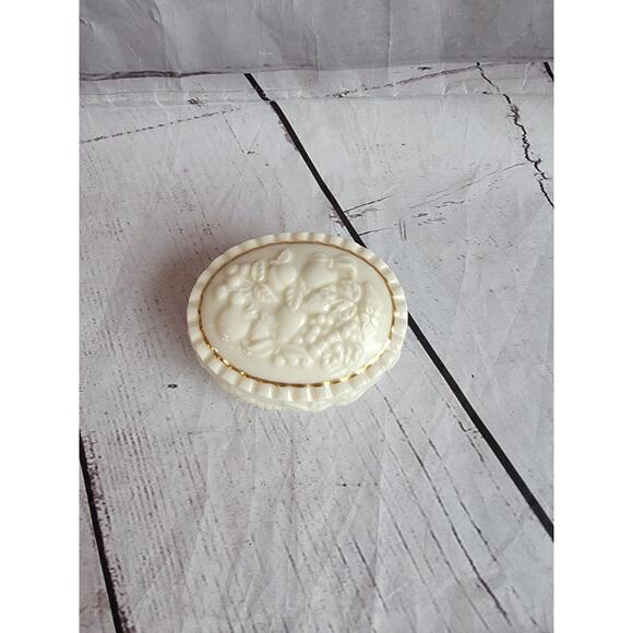 Lenox 1998 Fruits Of Life Ivory And Gold Trim Lidded Trinket Box READ - Picture 1 of 10